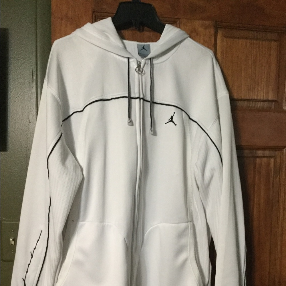 New with tags Rare #23 Michael Jordan Warm-up